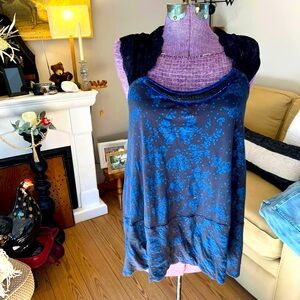FreePeople Lace Crossover back/beaded scoop neck is adorable on! Fits L-XL. NW